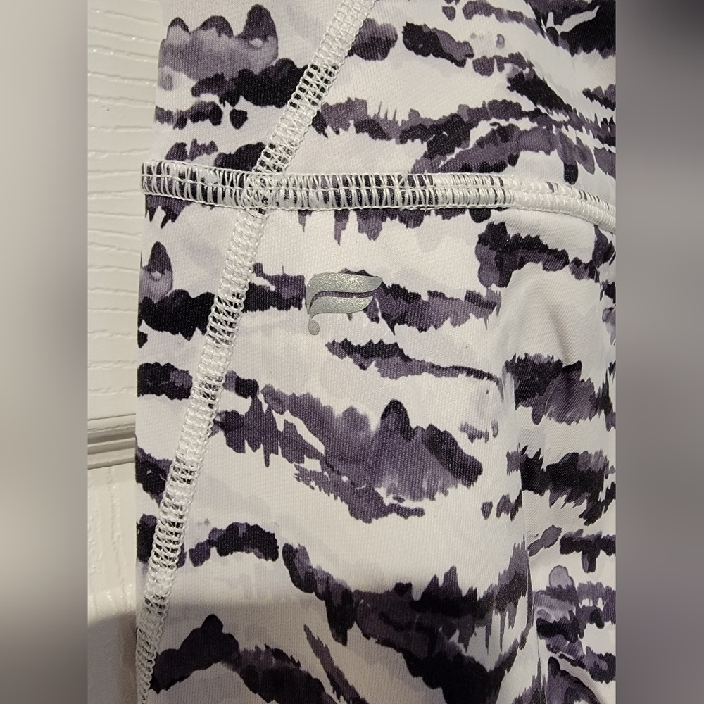 Fabletics Cold Weather Leggings - Picture 6 of 6